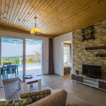 Sade Villa